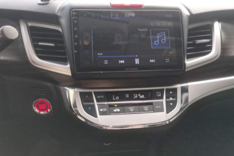 Used Honda Jade 2020 1.8L automatic Comfort version Audio And AC Panel