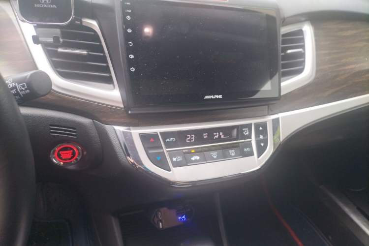 Used Honda Jade 2020 1.8L automatic Comfort version Audio And AC Panel