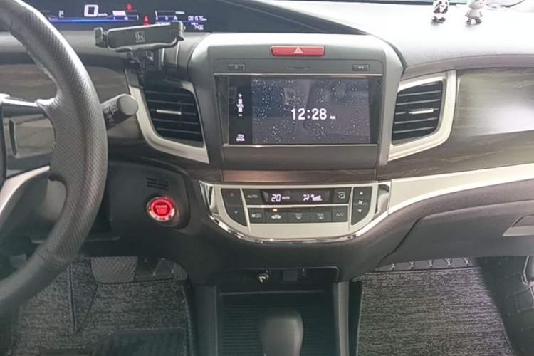 Used Honda Jade 2020 1.8L automatic Comfort version Audio And AC Panel