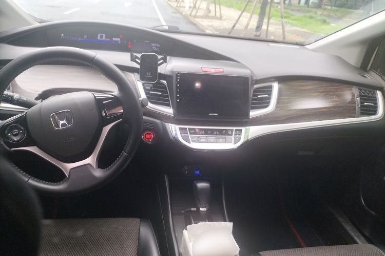 Used Honda Jade 2020 1.8L automatic Comfort version Center Console