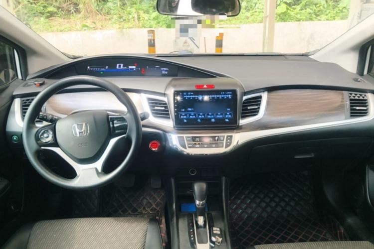 Used Honda Jade 2020 1.8L automatic Comfort version Center Console