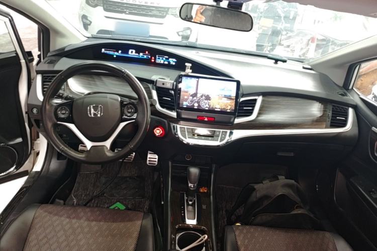 Used Honda Jade 2020 1.8L automatic Comfort version Center Console