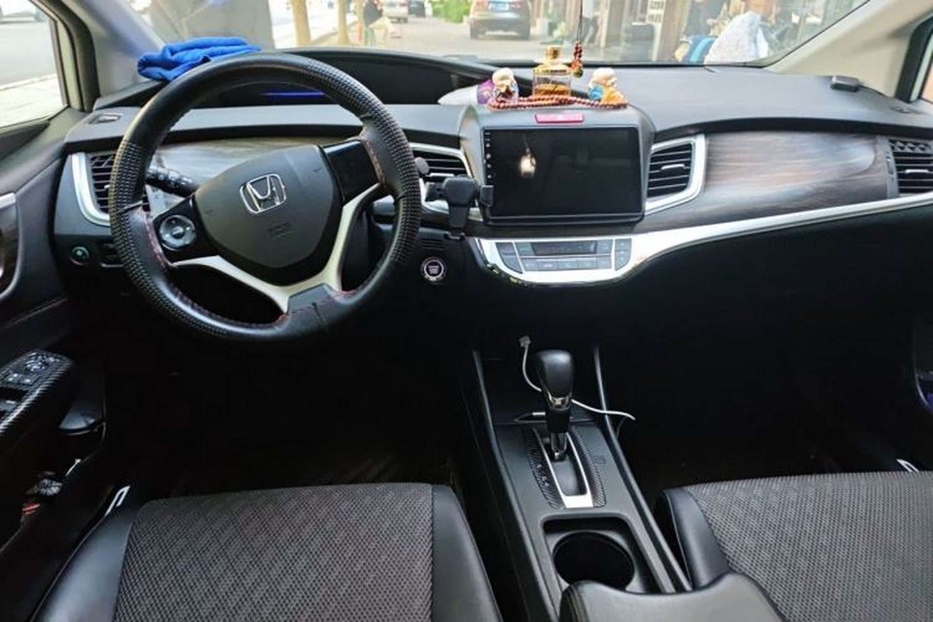 Used Honda Jade 2020 1.8L automatic Comfort version Center Console