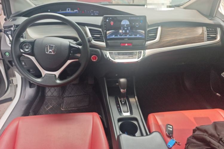 Used Honda Jade 2020 1.8L automatic Comfort version Center Console