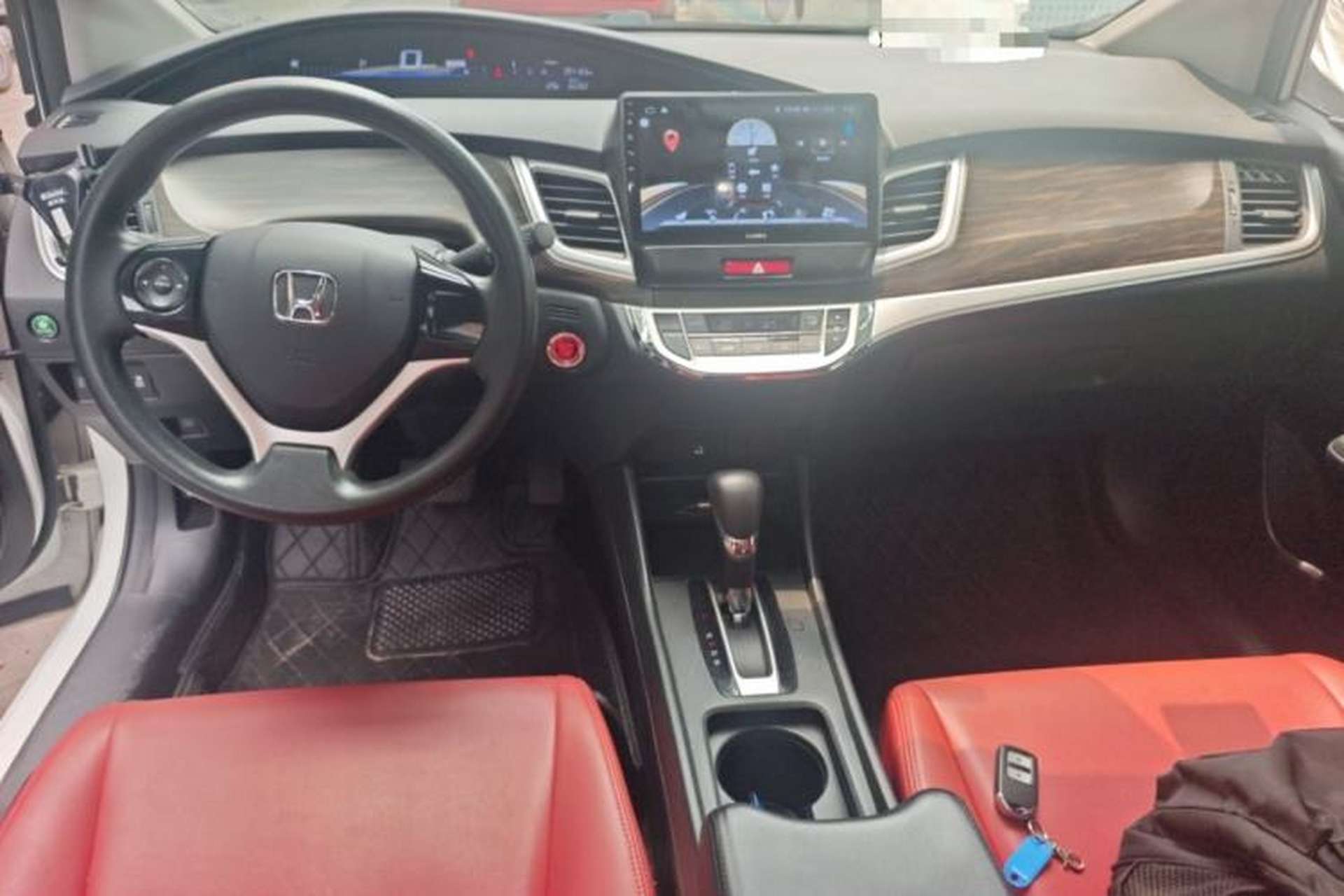 Used Honda Jade 2020 1.8L automatic Comfort version Center Console