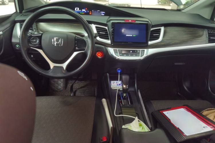 Used Honda Jade 2020 1.8L automatic Comfort version Center Console