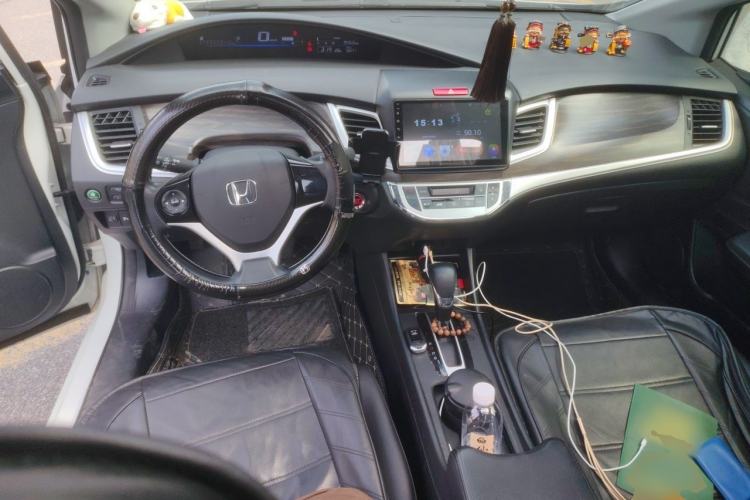 Used Honda Jade 2020 1.8L automatic Comfort version Center Console
