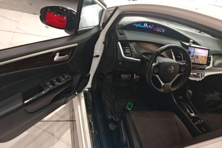 Used Honda Jade 2020 1.8L automatic Comfort version Driver Seat