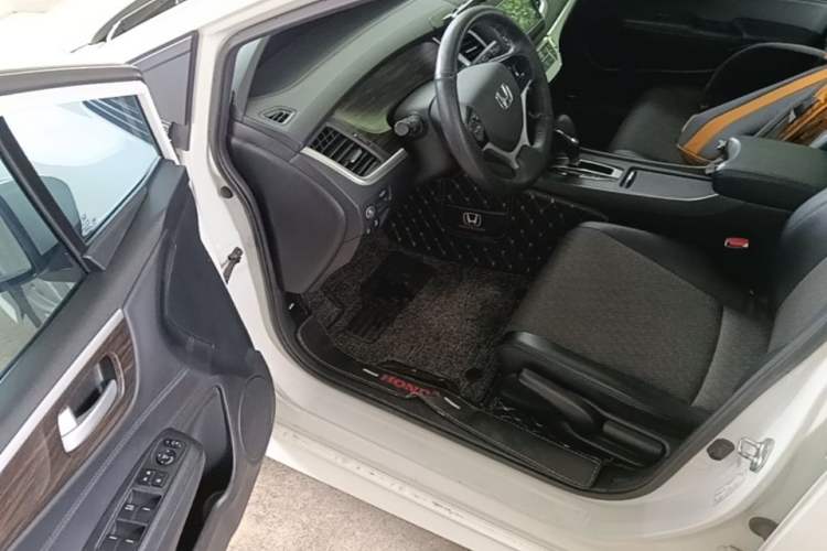 Used Honda Jade 2020 1.8L automatic Comfort version Driver Seat