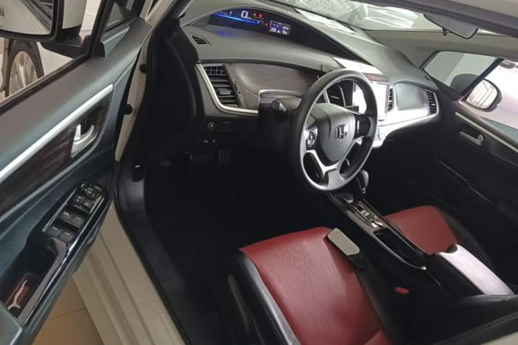 Used Honda Jade 2020 1.8L automatic Comfort version Driver Seat
