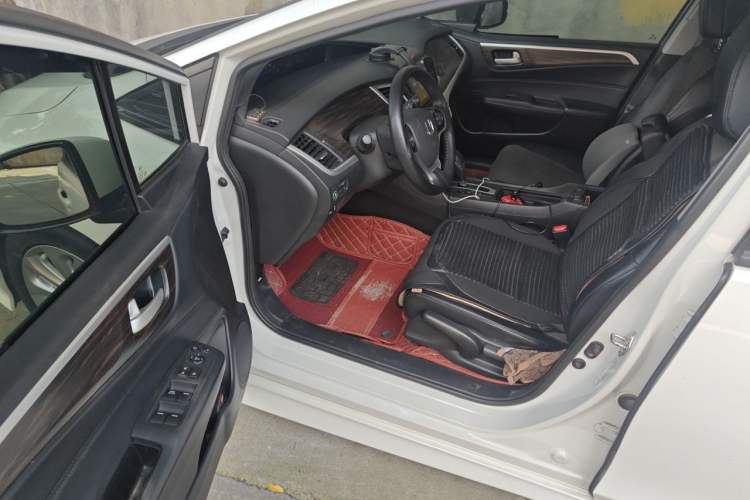 Used Honda Jade 2020 1.8L automatic Comfort version Driver Seat