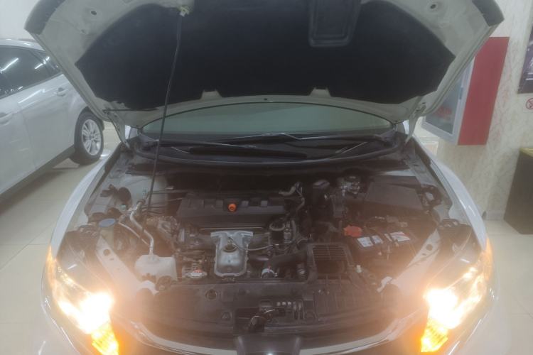 Used Honda Jade 2020 1.8L automatic Comfort version Engine Bay