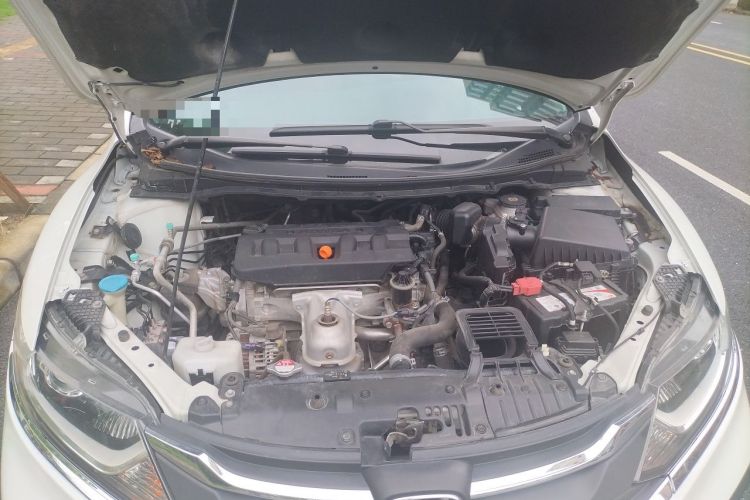 Used Honda Jade 2020 1.8L automatic Comfort version Engine Bay