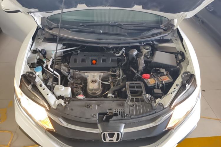 Used Honda Jade 2020 1.8L automatic Comfort version Engine Bay