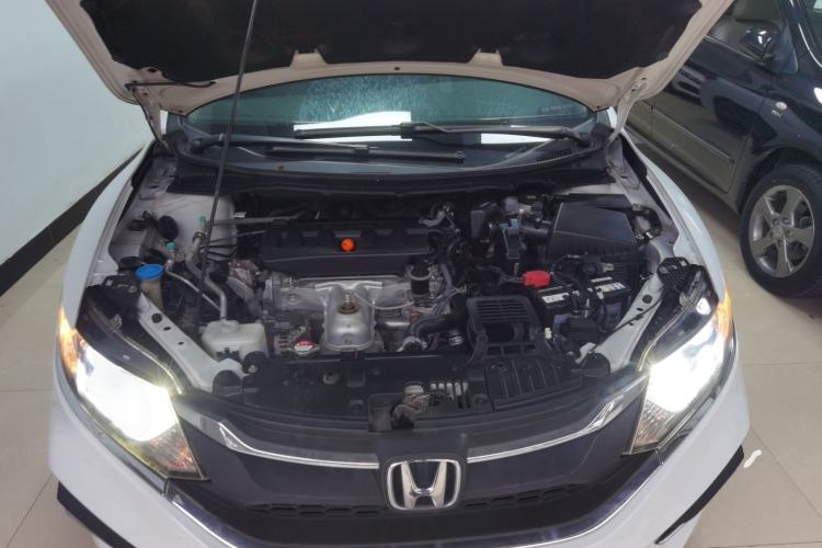 Used Honda Jade 2020 1.8L automatic Comfort version Engine Bay