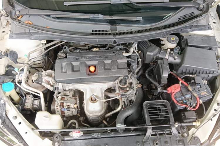 Used Honda Jade 2020 1.8L automatic Comfort version Engine Bay