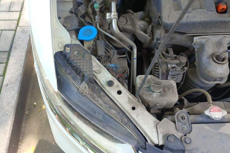 Used Honda Jade 2020 1.8L automatic Comfort version Engine Bay Right
