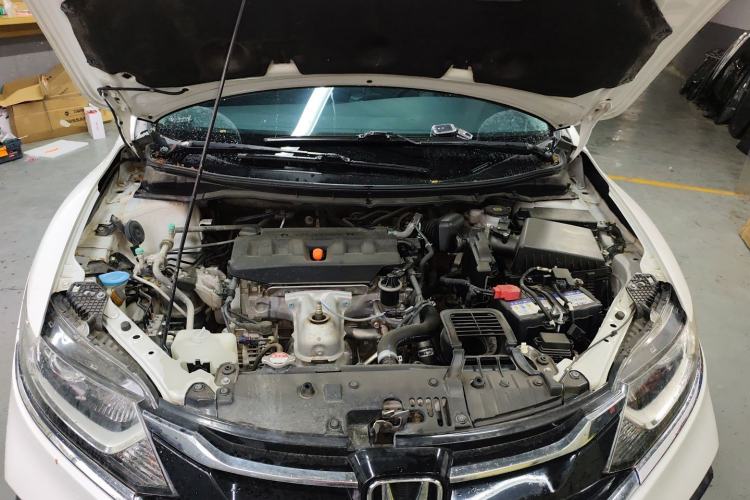Used Honda Jade 2020 1.8L automatic Comfort version Engine Bay