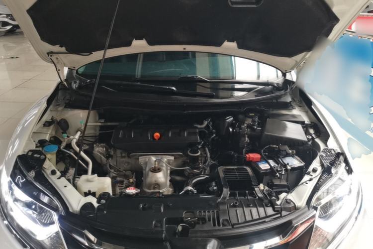 Used Honda Jade 2020 1.8L automatic Comfort version Engine Bay