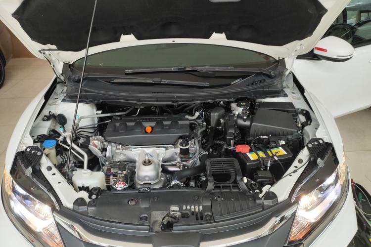 Used Honda Jade 2020 1.8L automatic Comfort version Engine Bay