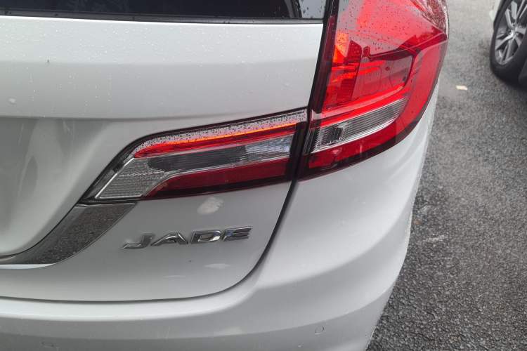 Used Honda Jade 2020 1.8L automatic Comfort version Exterior 1