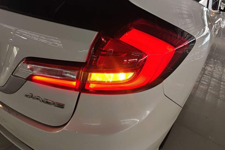 Used Honda Jade 2020 1.8L automatic Comfort version Exterior 1