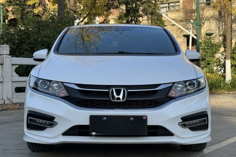 Used Honda Jade 2020 1.8L automatic Comfort version Exterior 1