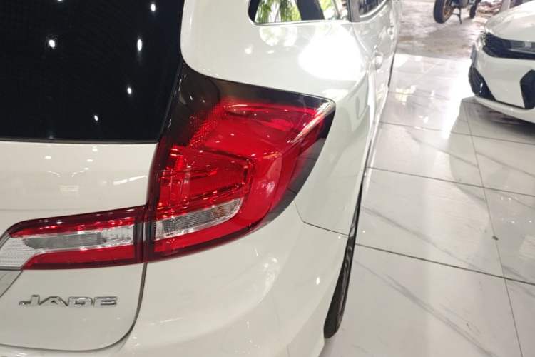 Used Honda Jade 2020 1.8L automatic Comfort version Exterior 3