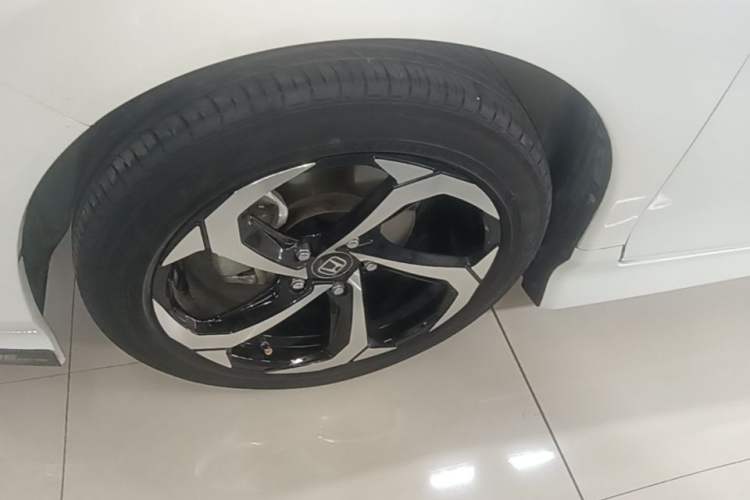 Used Honda Jade 2020 1.8L automatic Comfort version Exterior 4