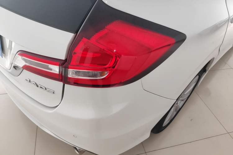 Used Honda Jade 2020 1.8L automatic Comfort version Exterior 6
