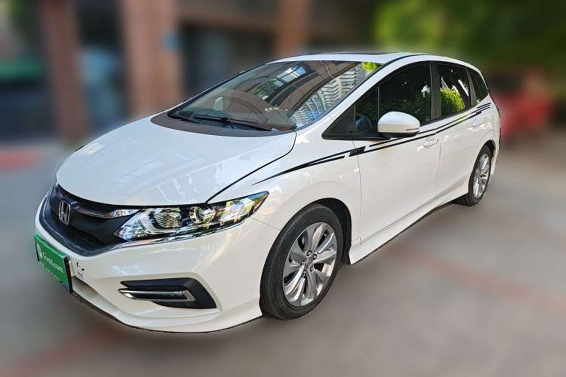 Used Honda Jade 2020 1.8L automatic Comfort version Front Left 45 Deg