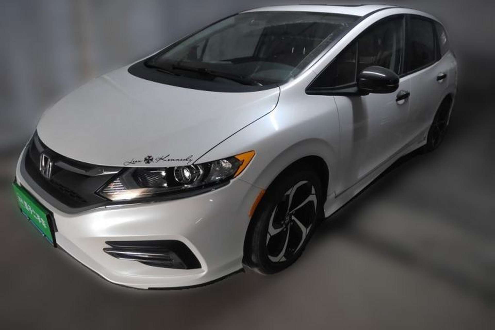 Used Honda Jade 2020 1.8L automatic Comfort version Front Left 45 Deg