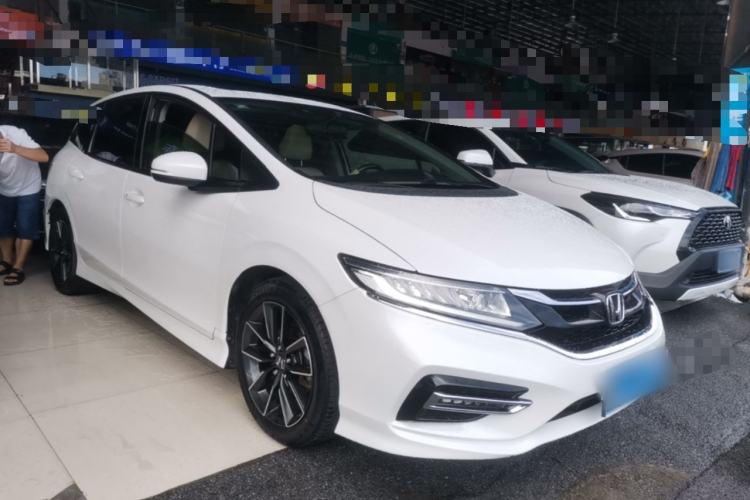 Used Honda Jade 2020 1.8L automatic Comfort version Front Right 45 Deg