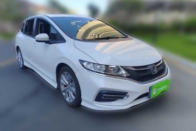 Used Honda Jade 2020 1.8L automatic Comfort version Front Right 45 Deg