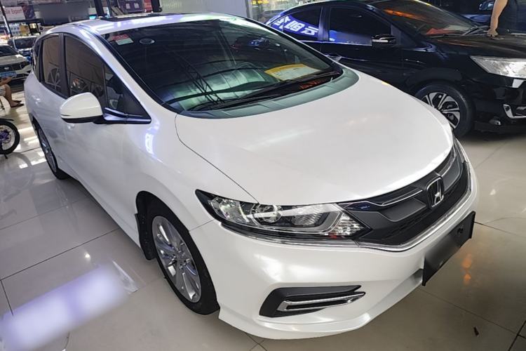 Used Honda Jade 2020 1.8L automatic Comfort version Front Right 45 Deg