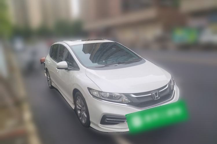 Used Honda Jade 2020 1.8L automatic Comfort version Front Right 45 Deg