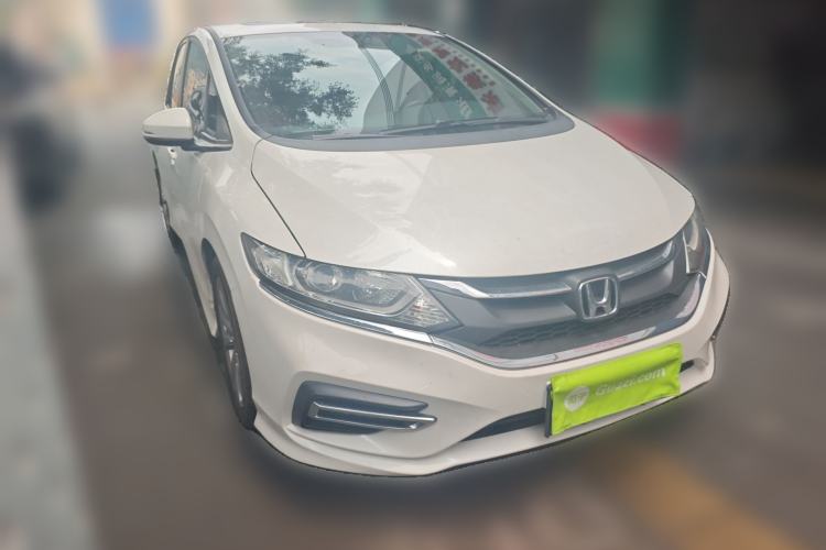 Used Honda Jade 2020 1.8L automatic Comfort version Front Right 45 Deg