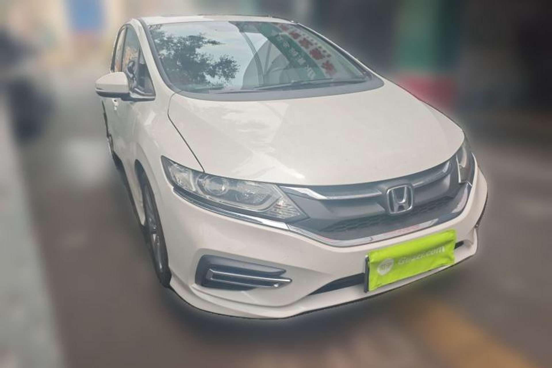 Used Honda Jade 2020 1.8L automatic Comfort version Front Right 45 Deg