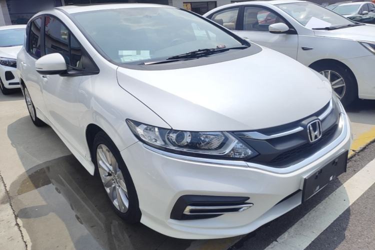 Used Honda Jade 2020 1.8L automatic Comfort version Front Right 45 Deg