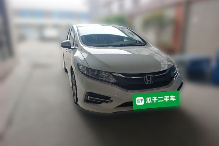 Used Honda Jade 2020 1.8L automatic Comfort version Front Right 45 Deg