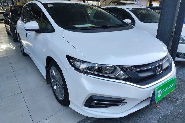 Used Honda Jade 2020 1.8L automatic Comfort version Front Right 45 Deg