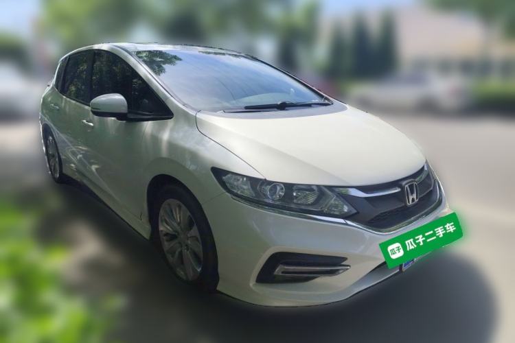 Used Honda Jade 2020 1.8L automatic Comfort version Front Right 45 Deg