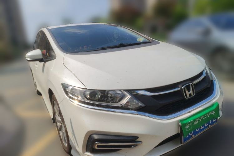 Used Honda Jade 2020 1.8L automatic Comfort version Front Right 45 Deg
