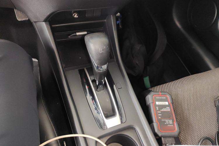 Used Honda Jade 2020 1.8L automatic Comfort version Gear Lever