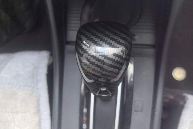Used Honda Jade 2020 1.8L automatic Comfort version Gear Lever