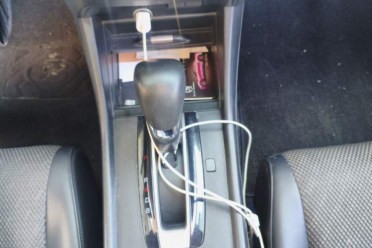 Used Honda Jade 2020 1.8L automatic Comfort version Gear Lever