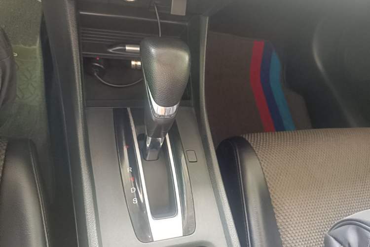 Used Honda Jade 2020 1.8L automatic Comfort version Gear Lever