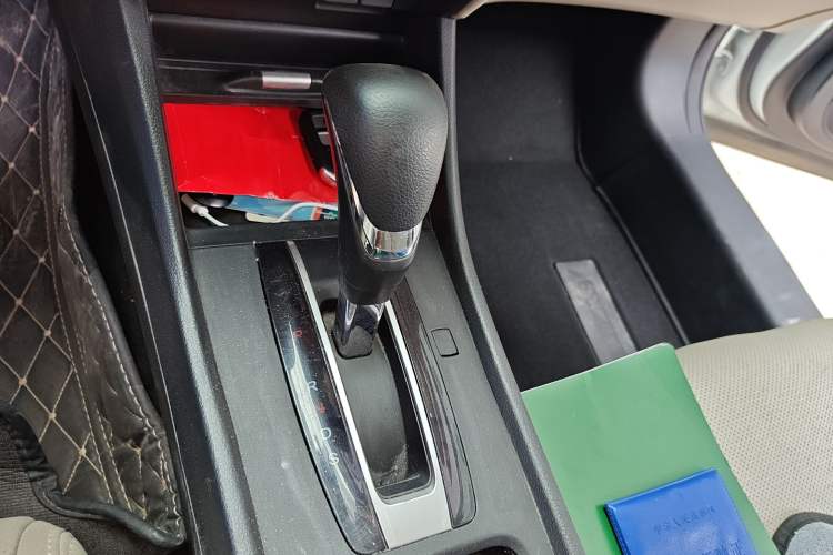 Used Honda Jade 2020 1.8L automatic Comfort version Gear Lever
