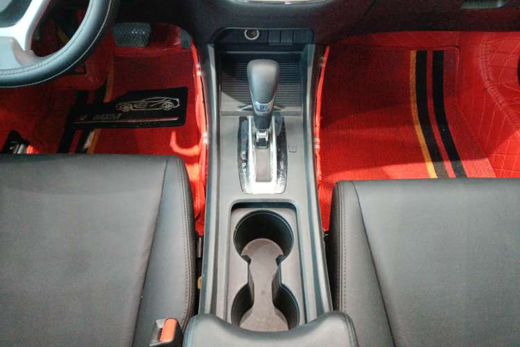 Used Honda Jade 2020 1.8L automatic Comfort version Gear Lever