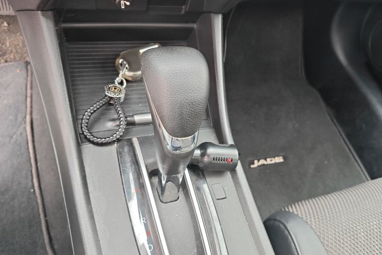 Used Honda Jade 2020 1.8L automatic Comfort version Gear Lever